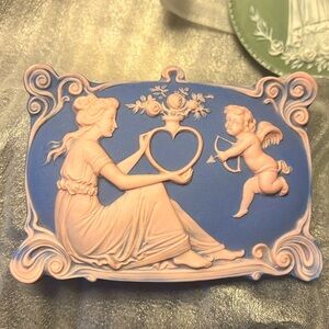 Schafer & Vater 1904 Cupid Woman pink blue German Jasper ware trinket box